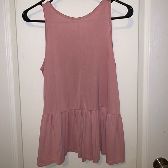 Francesca’s Pink Top - Picture 2 of 2